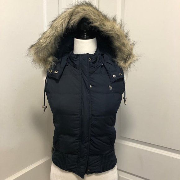 NWT Abercrombie Winter Down Puffer Vest Size XS - Picture 1 of 7